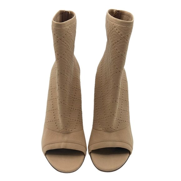 NWOB Gianvito Rossi Tan Quilted Knit Peep-Toe Heeled Booties - Picture 4 of 10